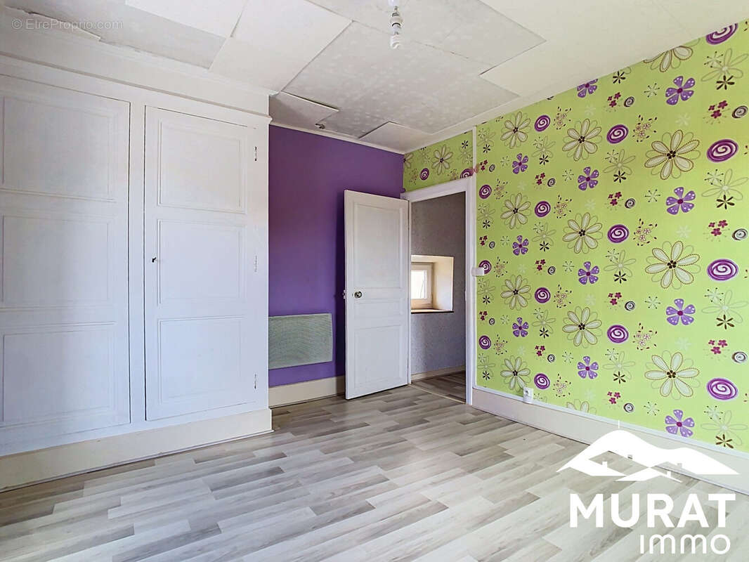 Maison 90 m² à Saint-Sandoux  - photo 9