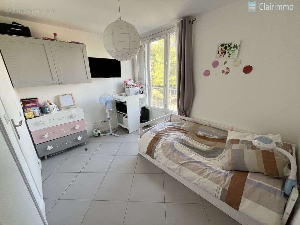 Appartement T3 a vendre - balcon - 13013 - métro -  ascenseur - Appartement à MARSEILLE-13E
