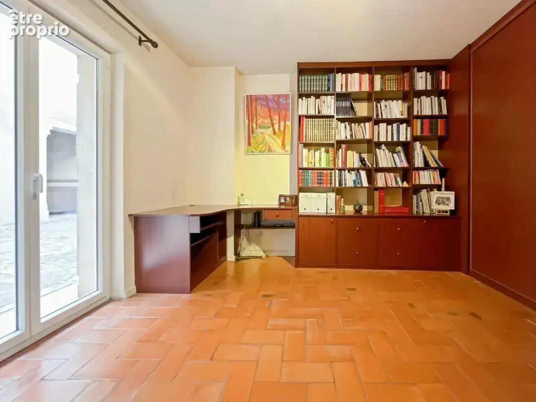 Maison atypique avec terrasse et stationnement – Béziers Centre - À Vendre - photo 26