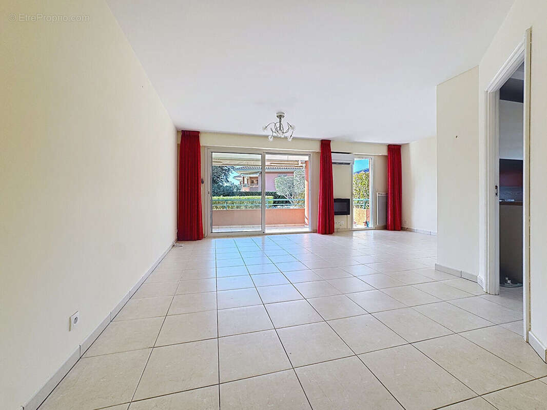 Appartement à SAINT-RAPHAEL