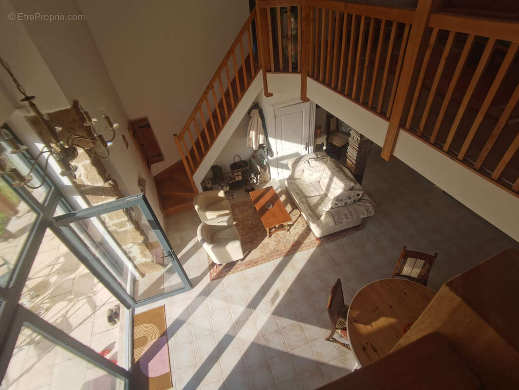 Maison à CHERVES-CHATELARS