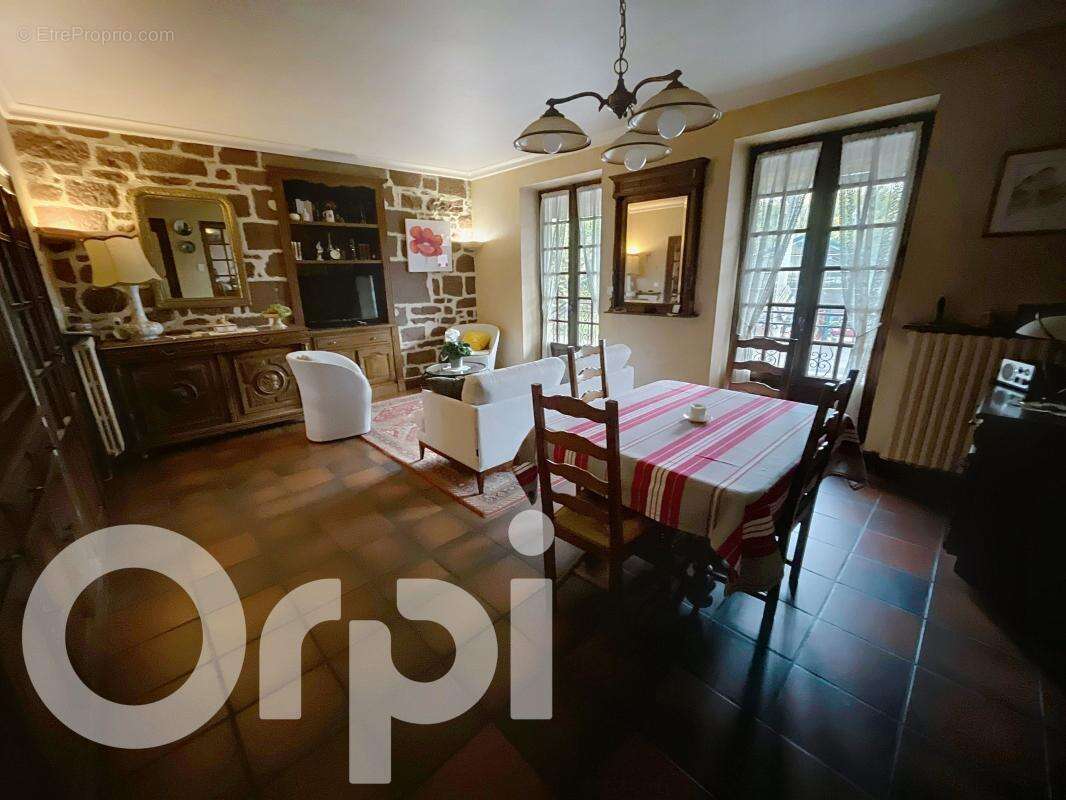 Maison à BRIVE-LA-GAILLARDE