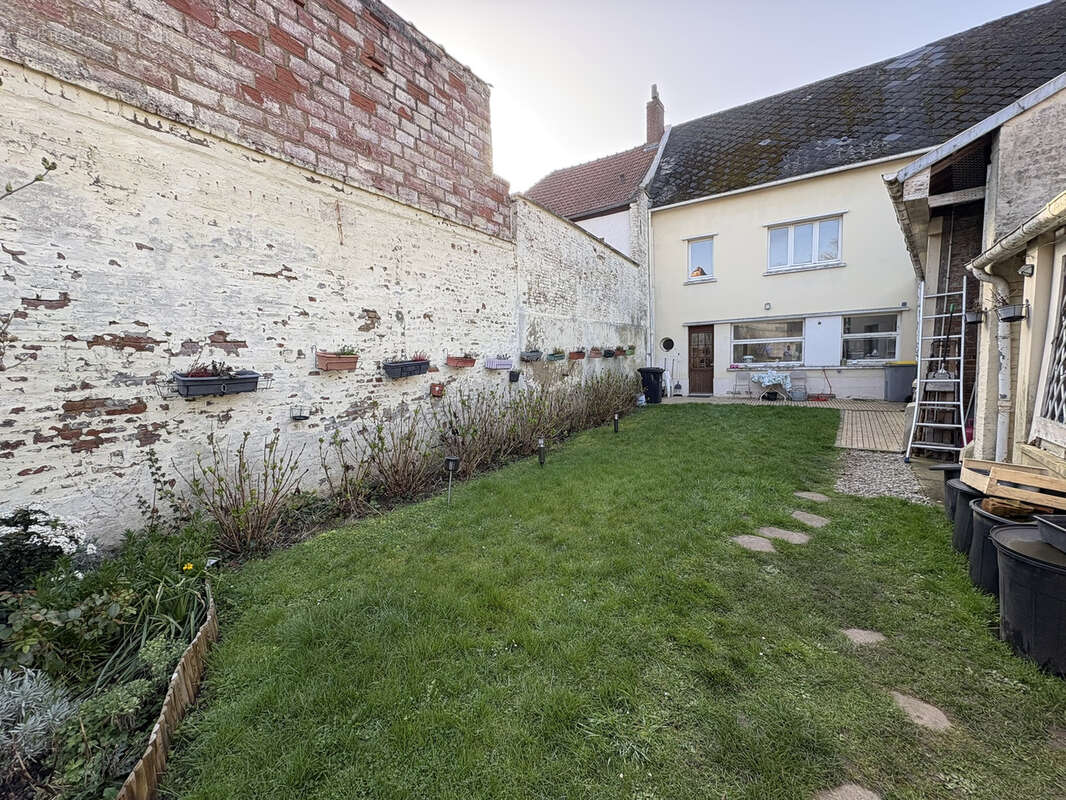 Maison à AUXI-LE-CHATEAU