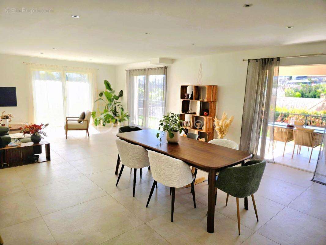 Maison à LA COLLE-SUR-LOUP