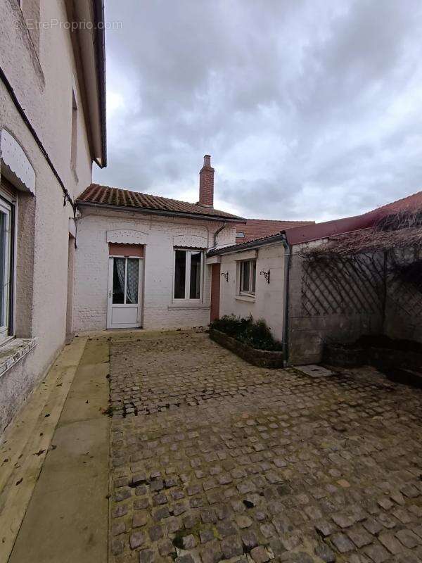 Maison à ROCLINCOURT