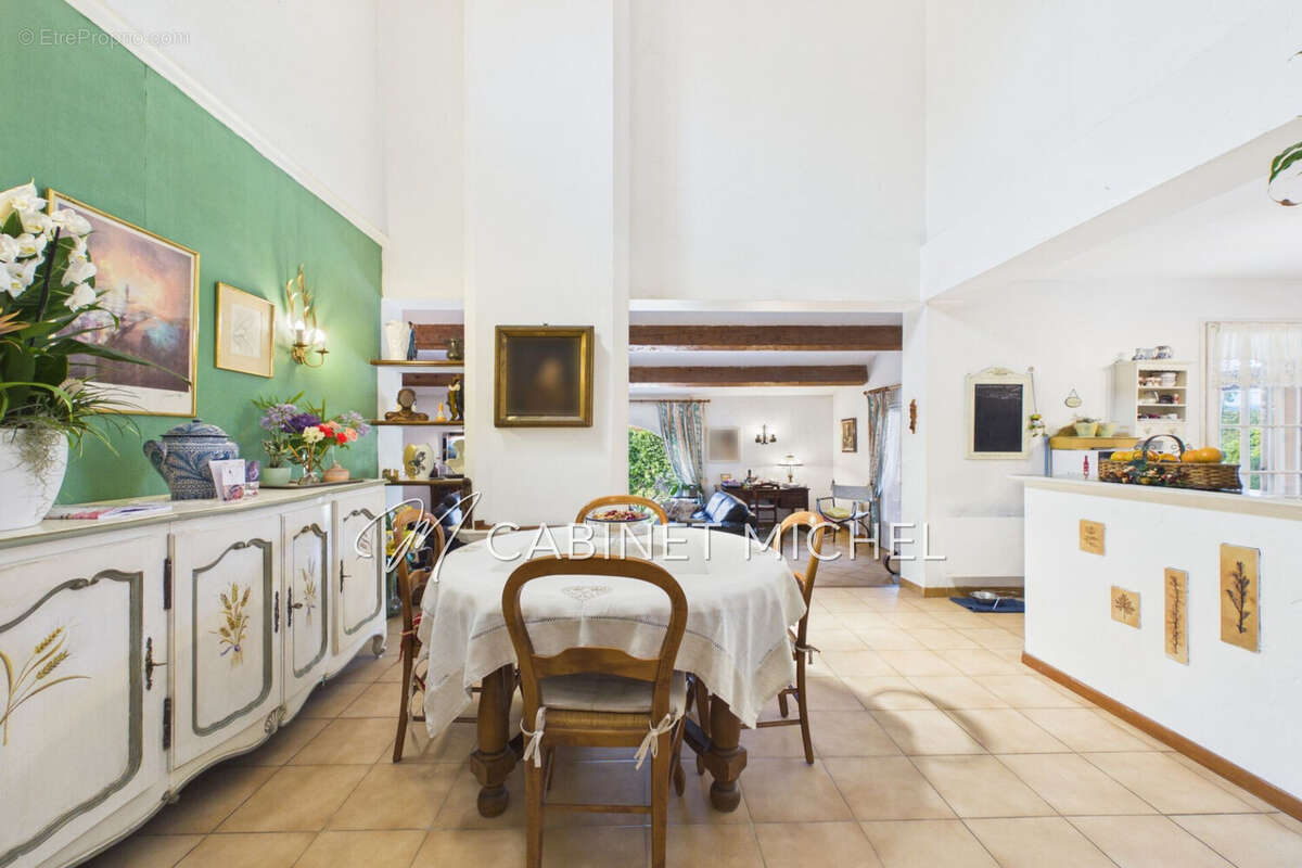 Maison à OPIO