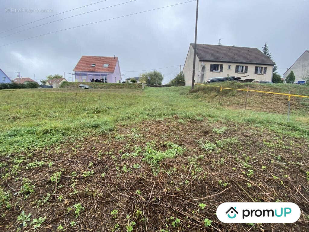 Terrain à RECHESY
