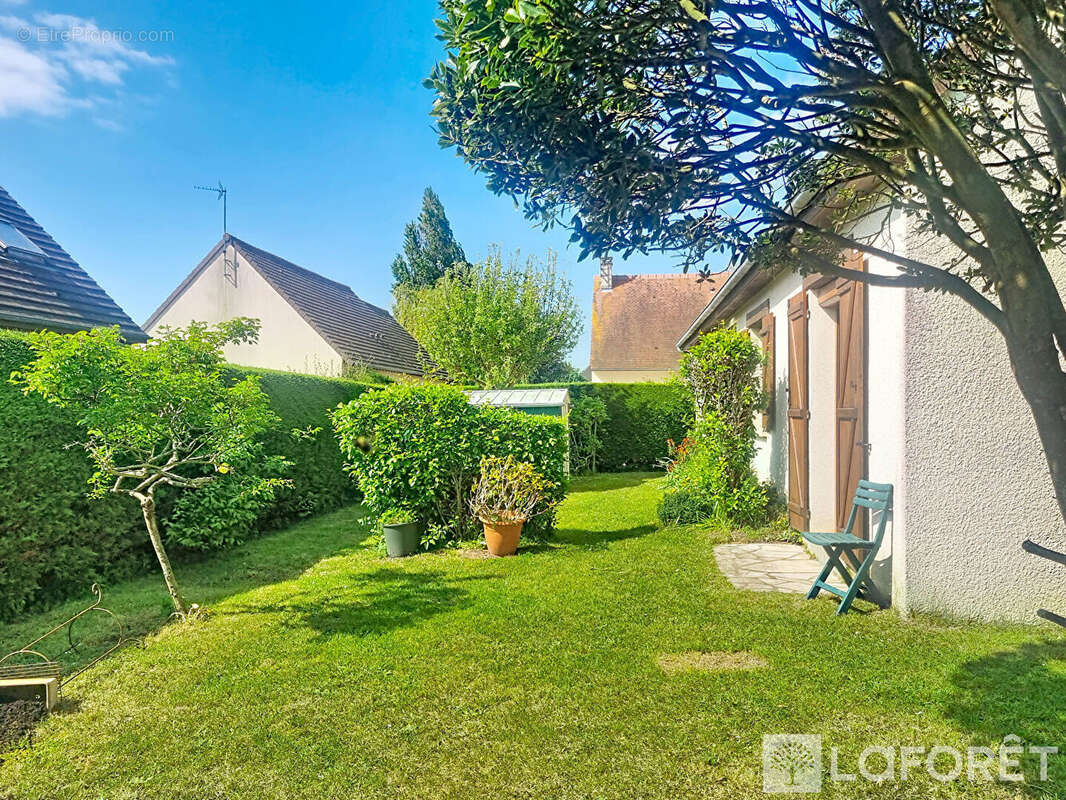 Maison à MERVILLE-FRANCEVILLE-PLAGE