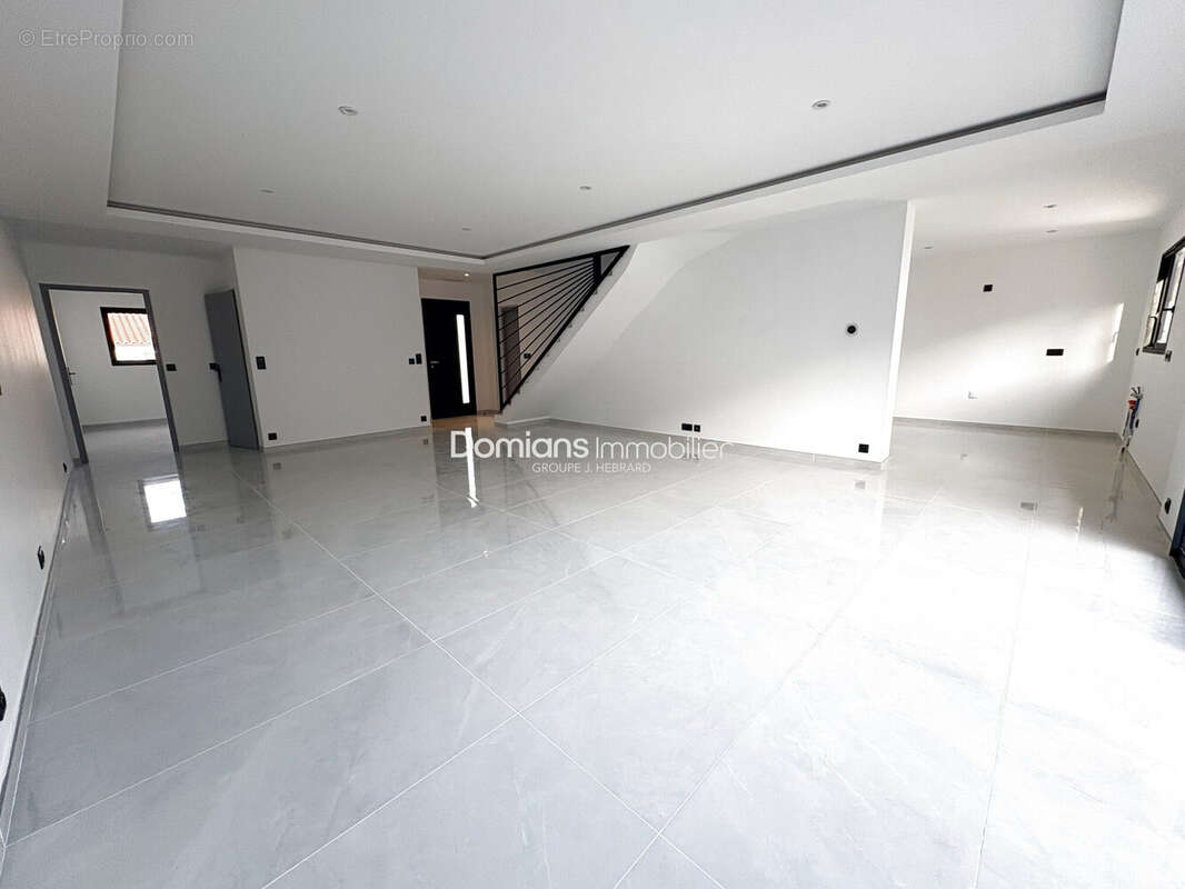 Maison 118 m² à Passa  - photo 3