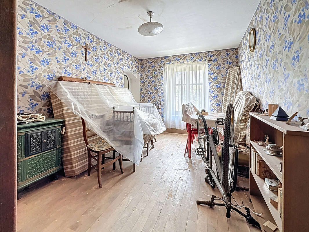 Maison à OELLEVILLE