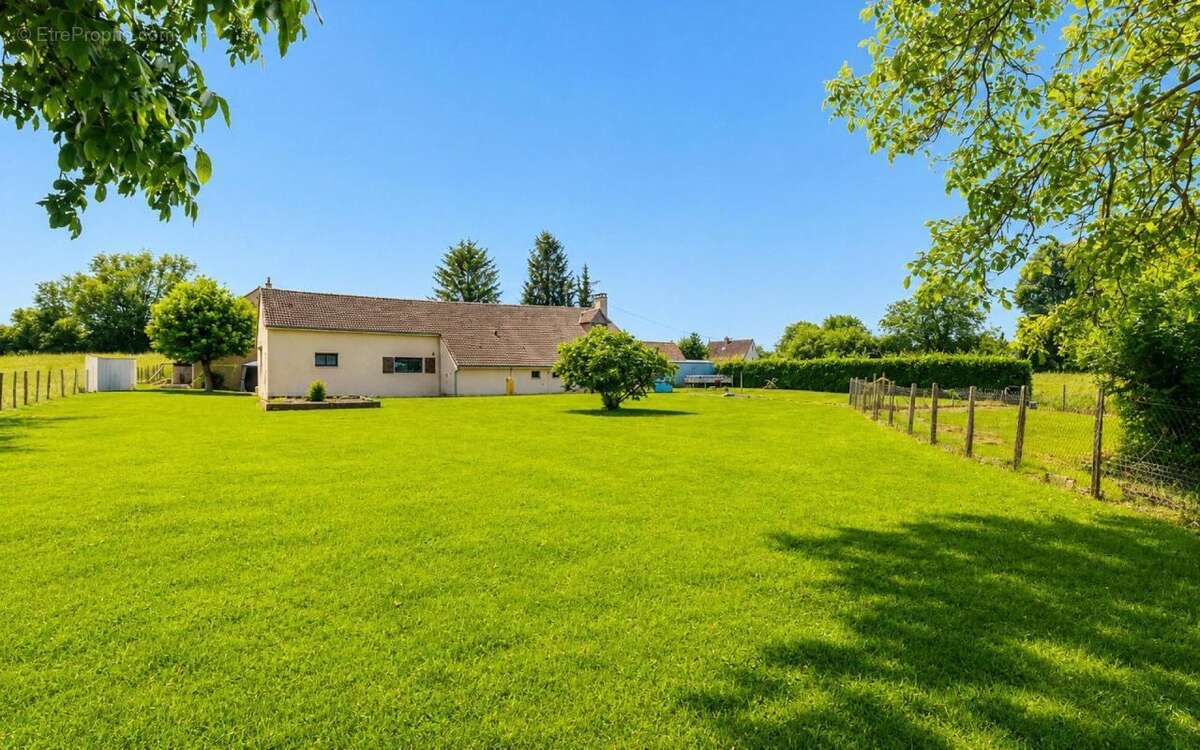 Maison à BALLON