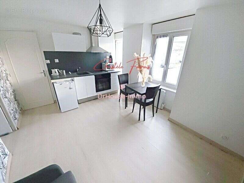 Appartement à LOUVIGNE-DU-DESERT