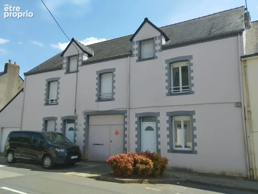 Photo Appartement à Saint-Gildas-Des-Bois au prix de 304 000€