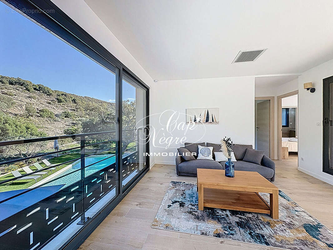 Maison à PLAN-DE-LA-TOUR