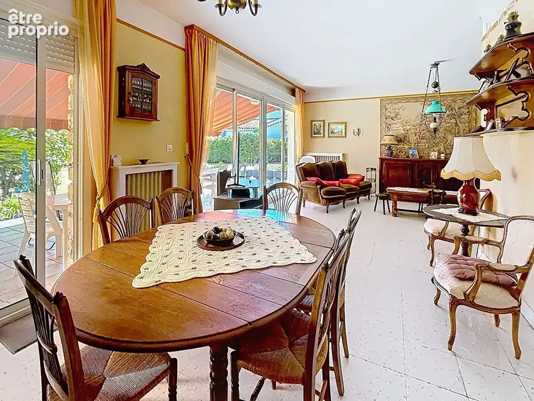Maison lumineuse de 163 m2 avec piscine et vue sur l'étang - photo 5