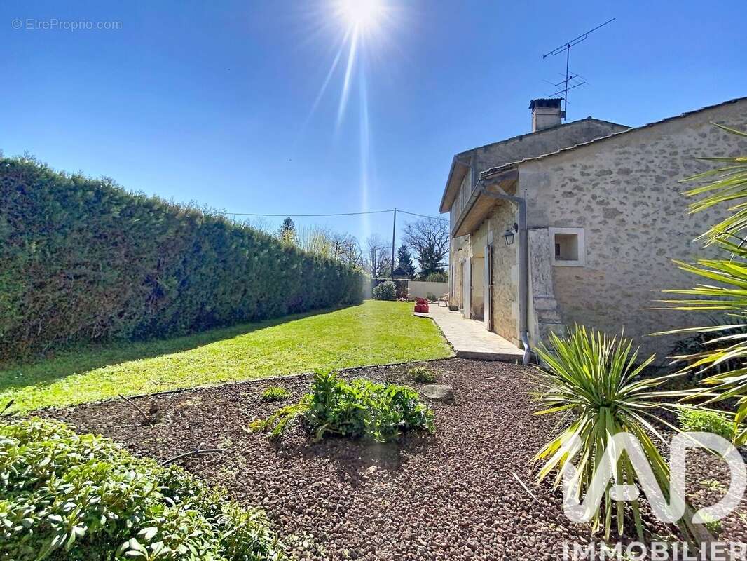 Photo 3 - Maison à LANDIRAS