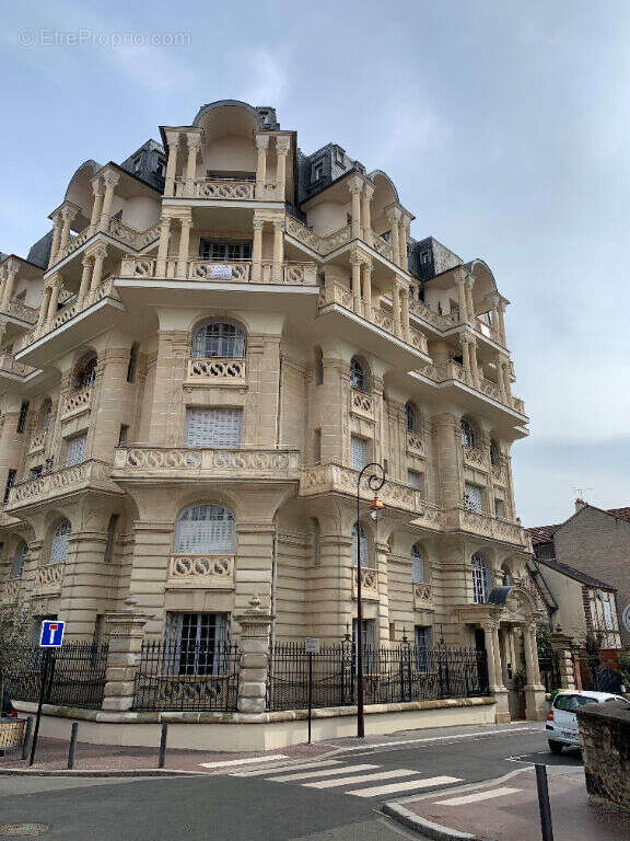 Appartement à ENGHIEN-LES-BAINS