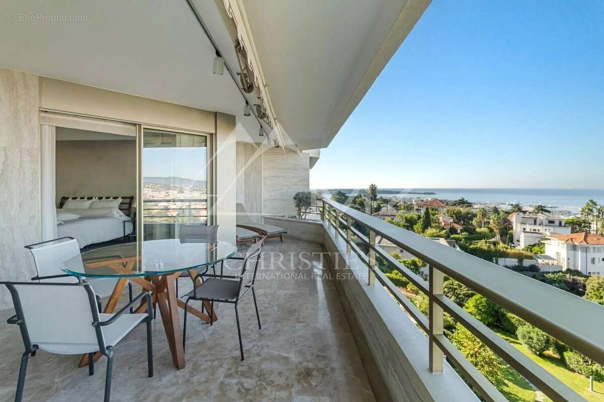 Appartement à CANNES