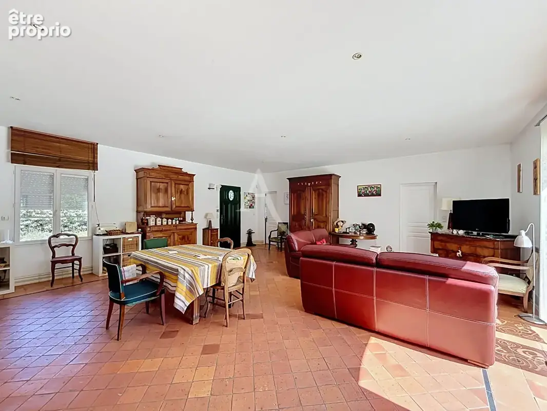 Maison Chateau Gontier Sur Mayenne 6 pièce(s) 136m² - photo 5