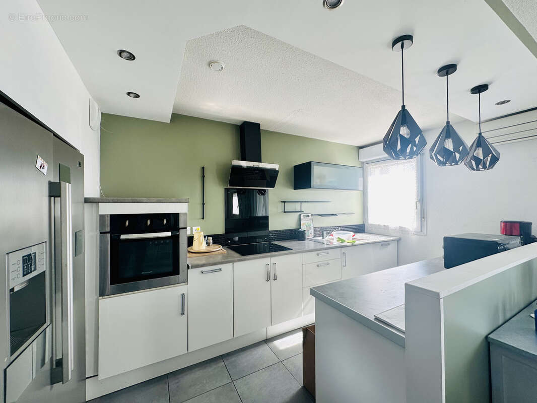 Appartement à LATTES