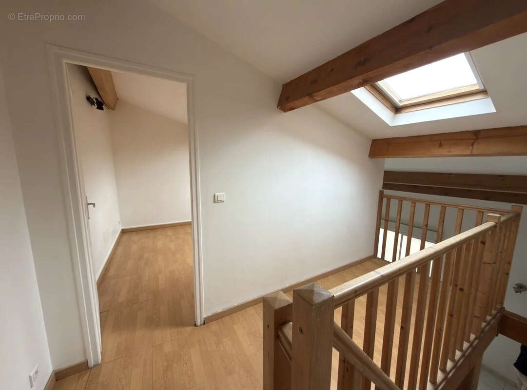 Appartement à SAINT-MAXIMIN-LA-SAINTE-BAUME