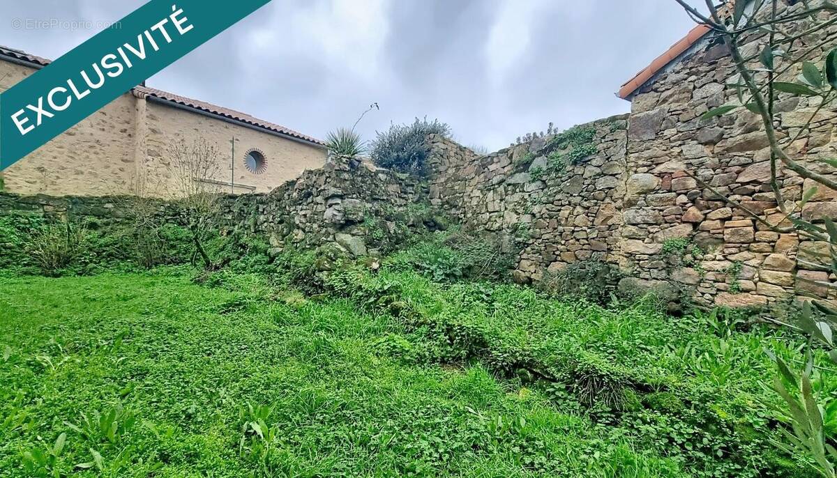 Photo 1 - Maison à VENANSAULT