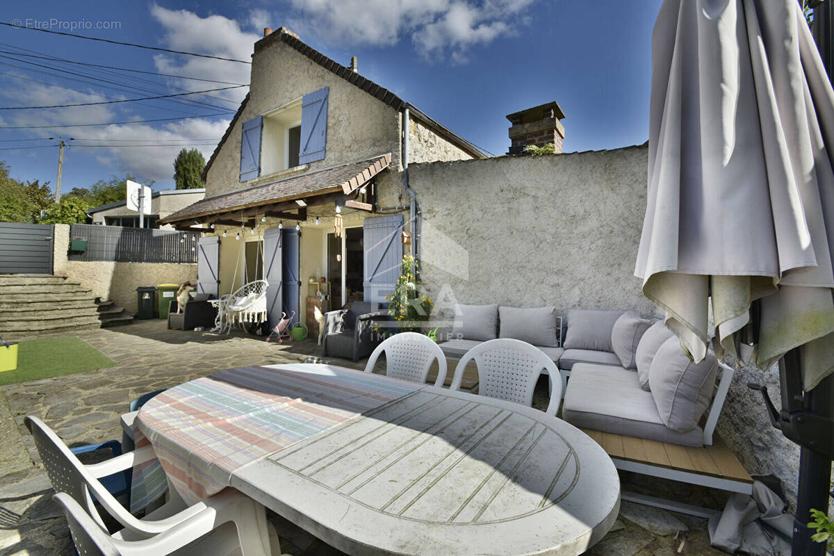 Maison à JOUARS-PONTCHARTRAIN