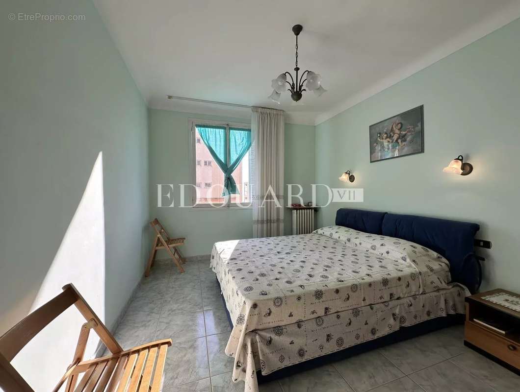 Appartement à ROQUEBRUNE-CAP-MARTIN