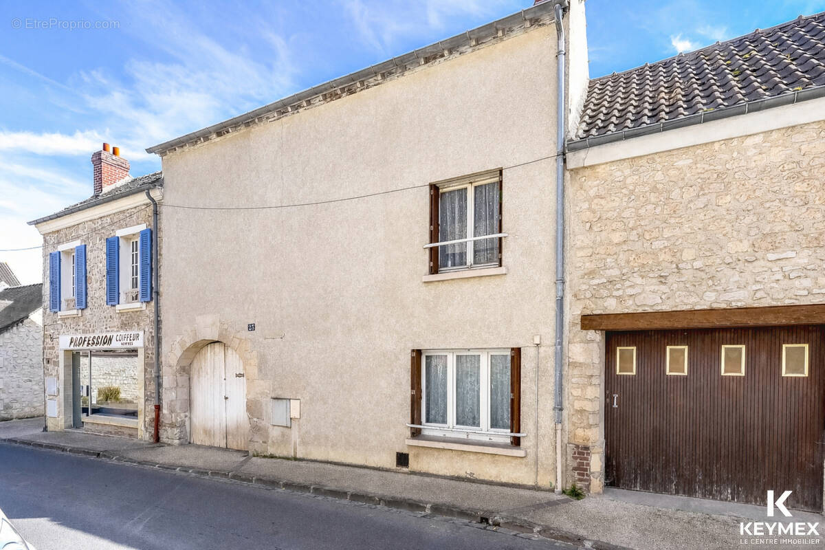 Maison à CHAMPAGNE-SUR-OISE