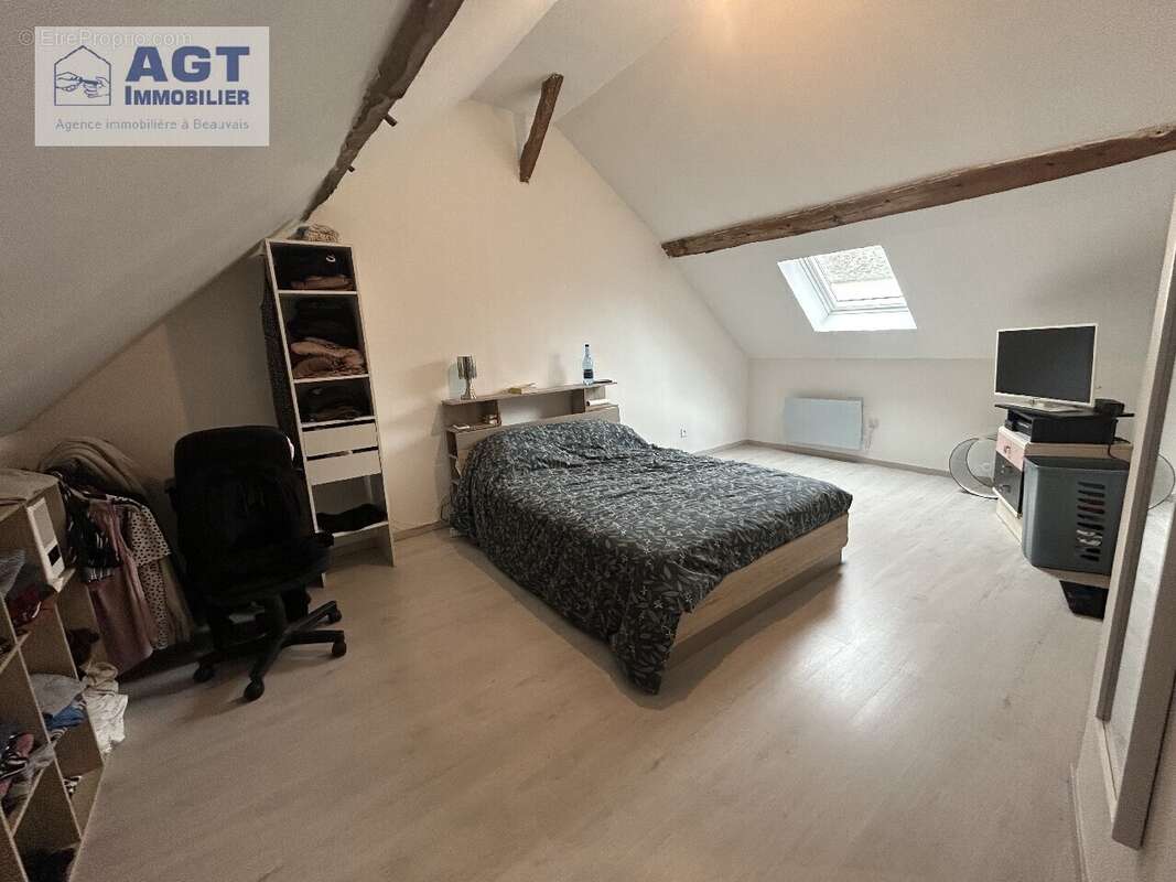 Maison à MILLY-SUR-THERAIN