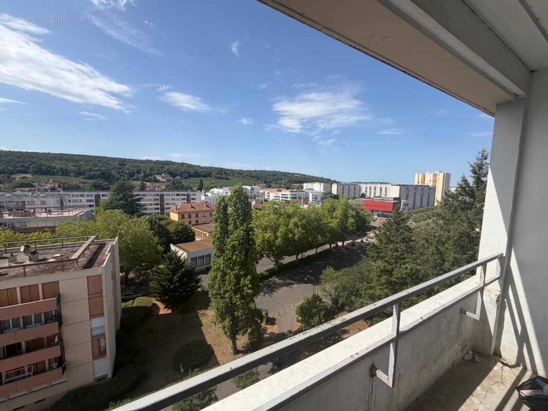 Appartement à CHENOVE