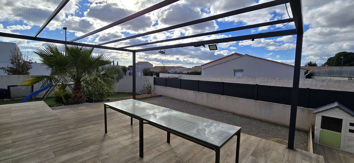 Maison à JONQUIERES