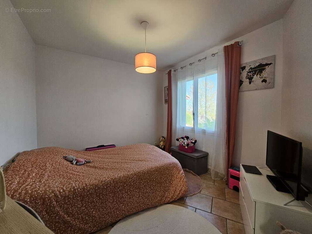 Maison 150 m² à Roquefort  - photo 7
