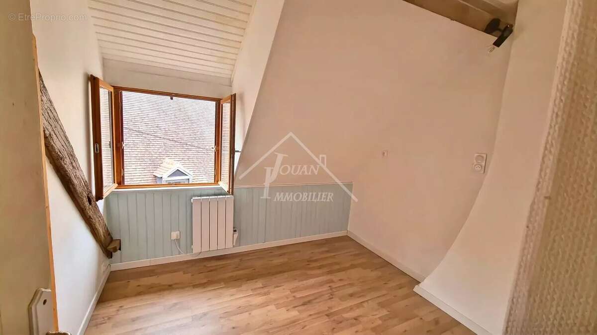 Maison à BOURBON-L'ARCHAMBAULT