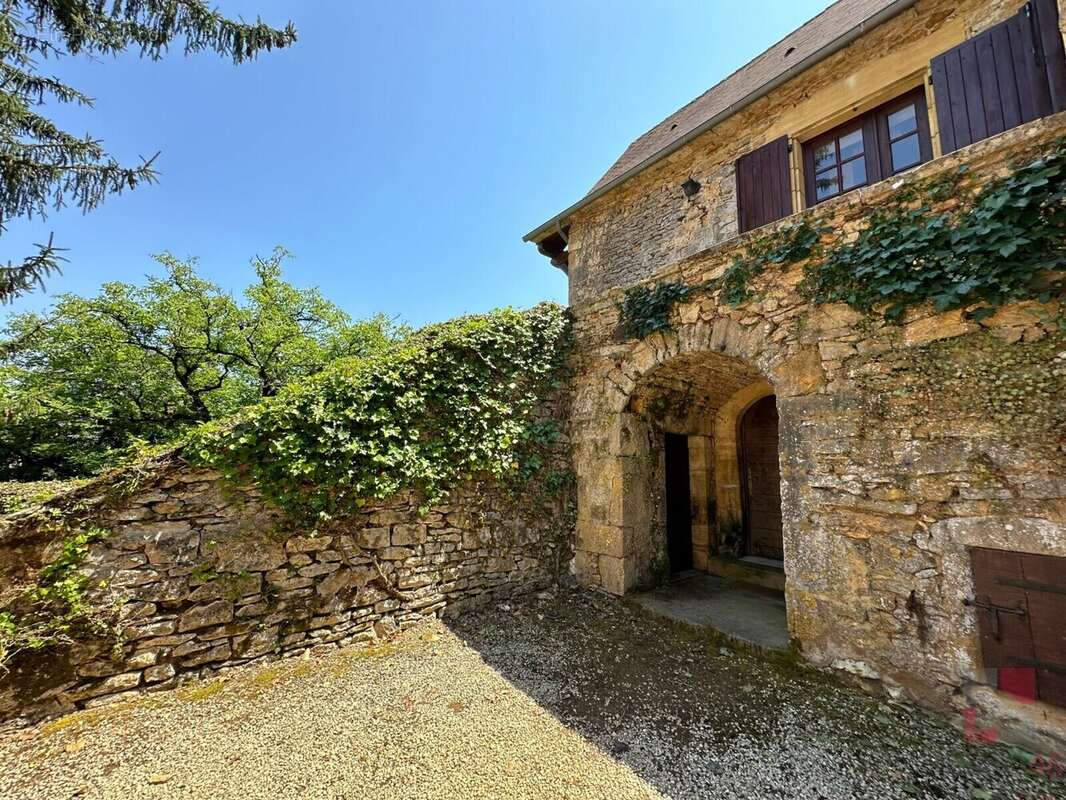 Maison à FRAYSSINET-LE-GELAT