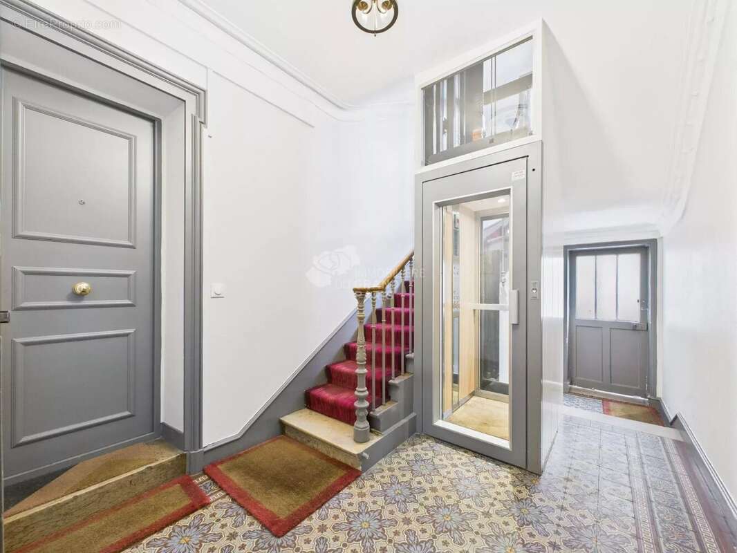 Appartement à PARIS-12E