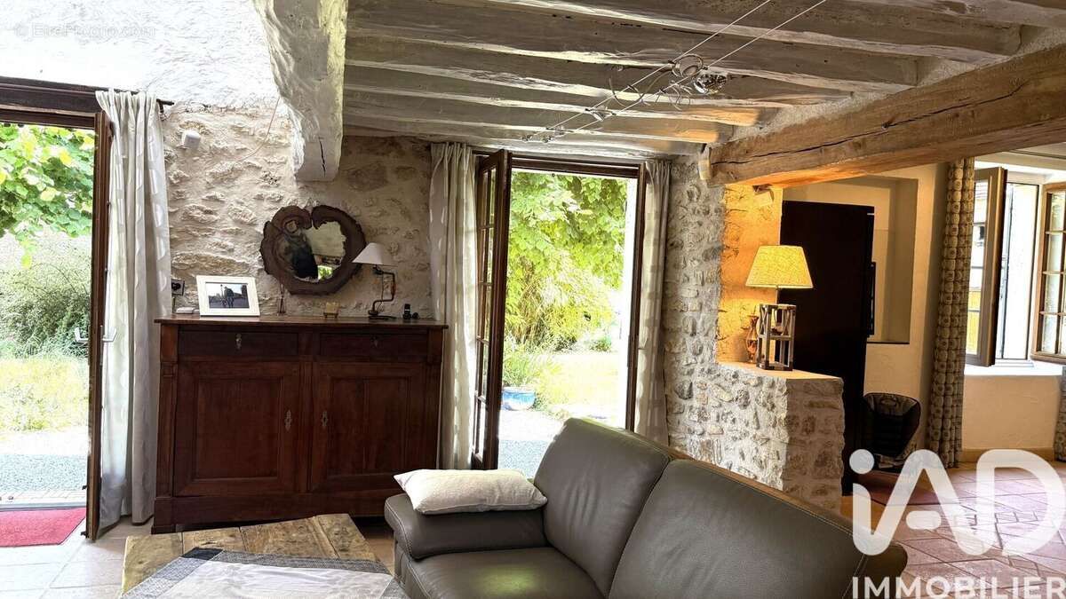 Maison 135 m² à Salins  - photo 9