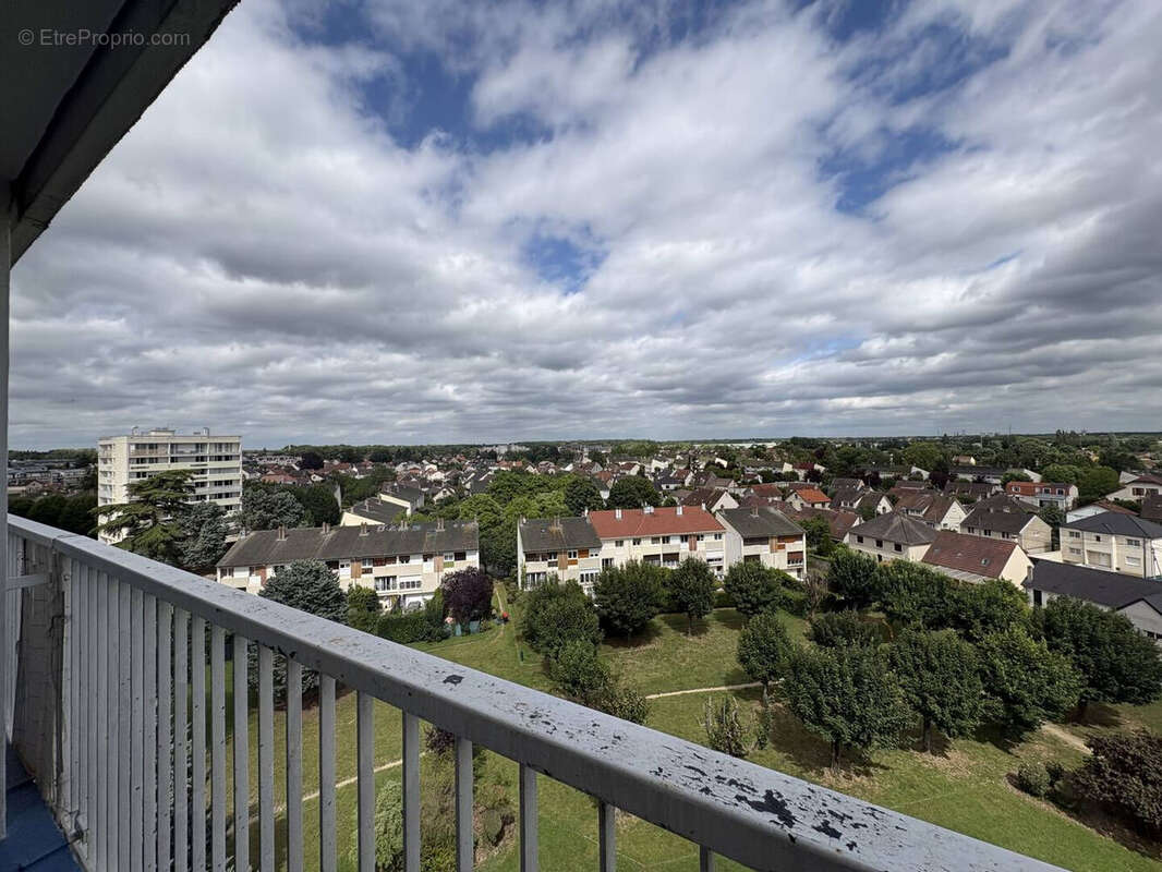 Appartement à PONTAULT-COMBAULT