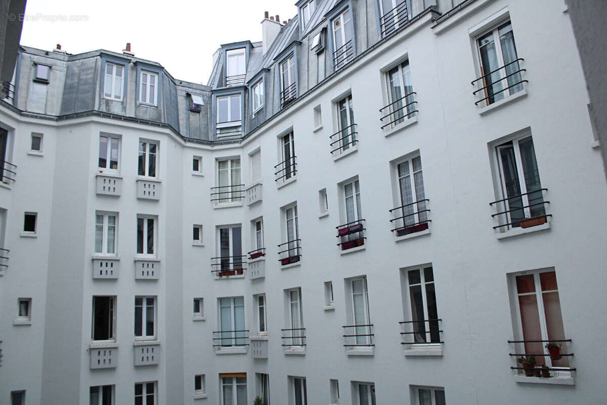 Appartement à PARIS-20E
