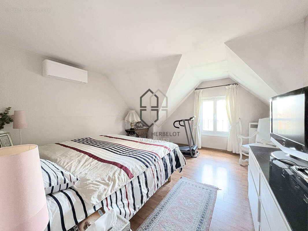  Maison contemporaine avec piscine - photo 16