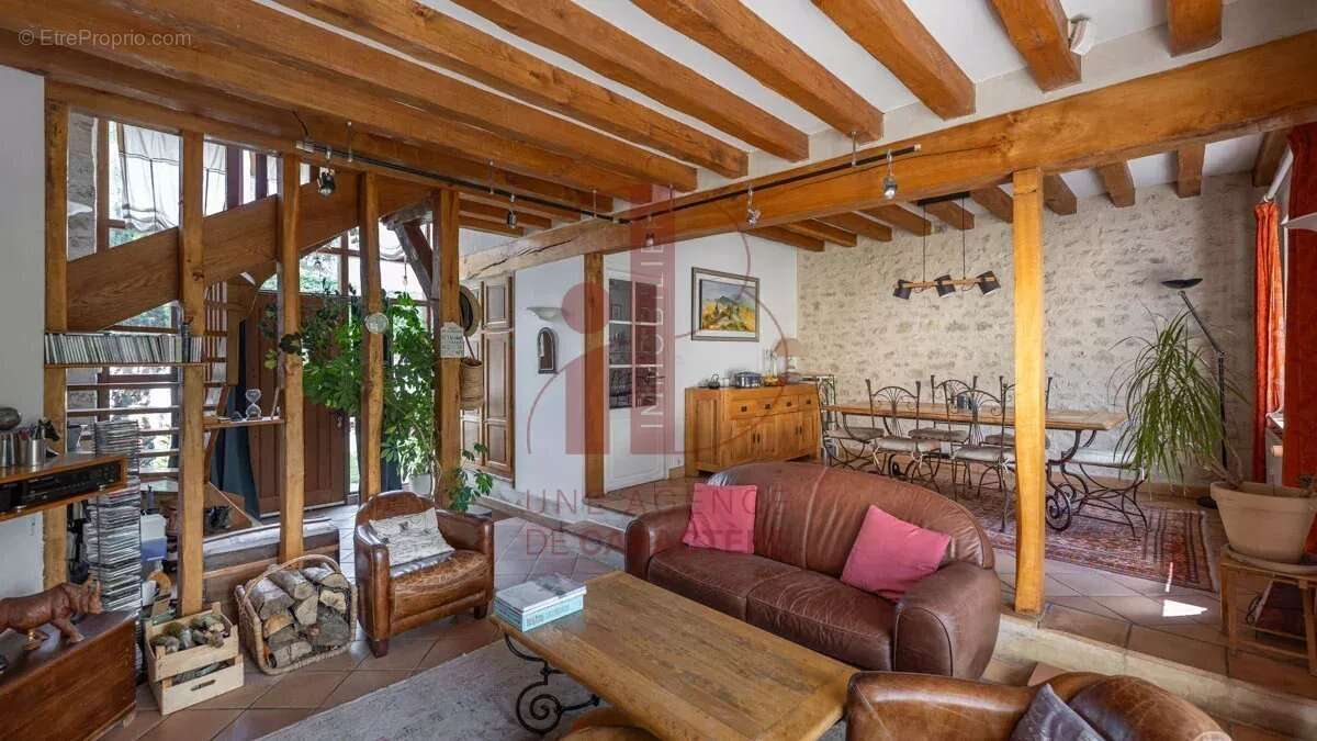 Maison à BOURRON-MARLOTTE