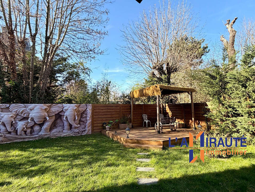 Maison à MAISONS-LAFFITTE