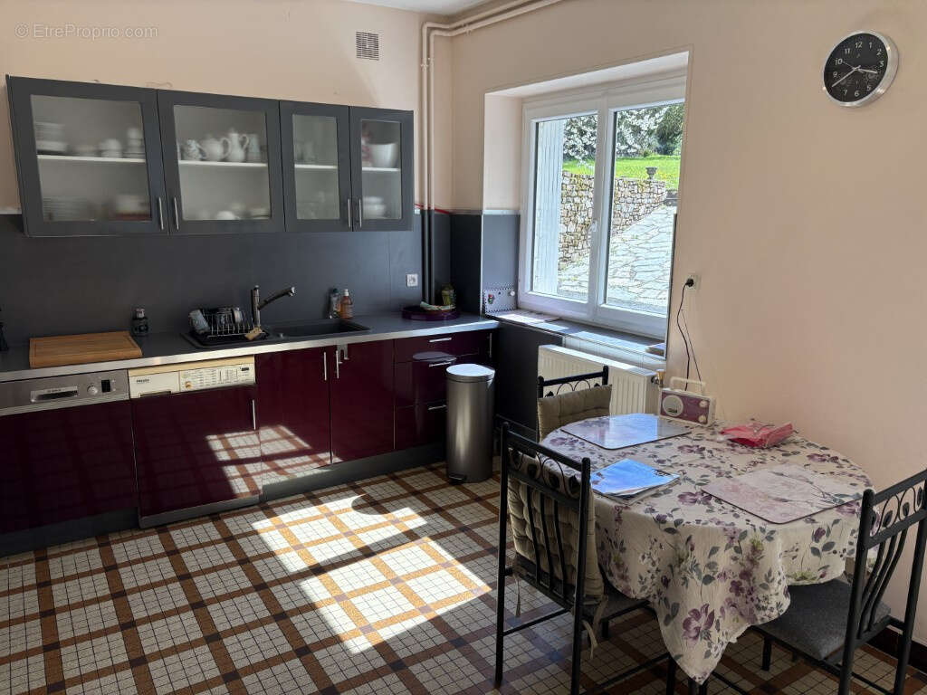 Maison à ARNAC-POMPADOUR