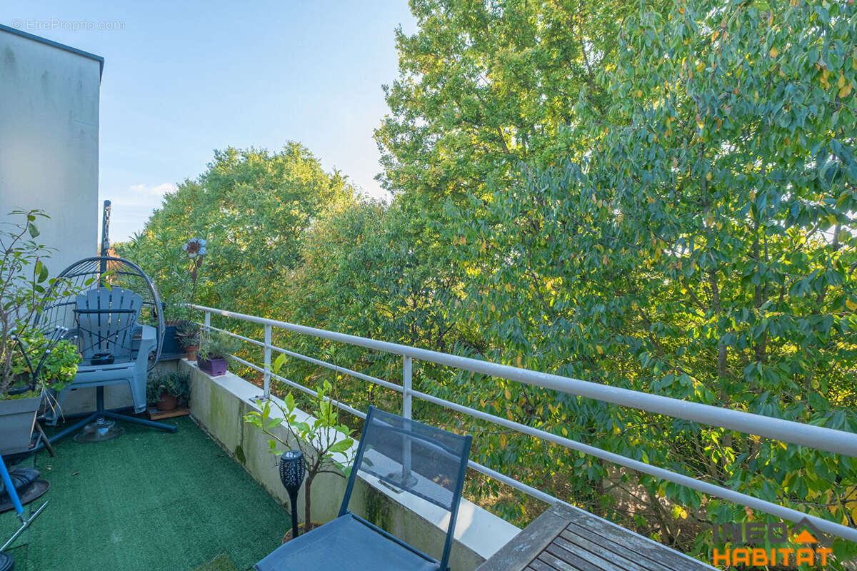 Appartement à MONTGERMONT