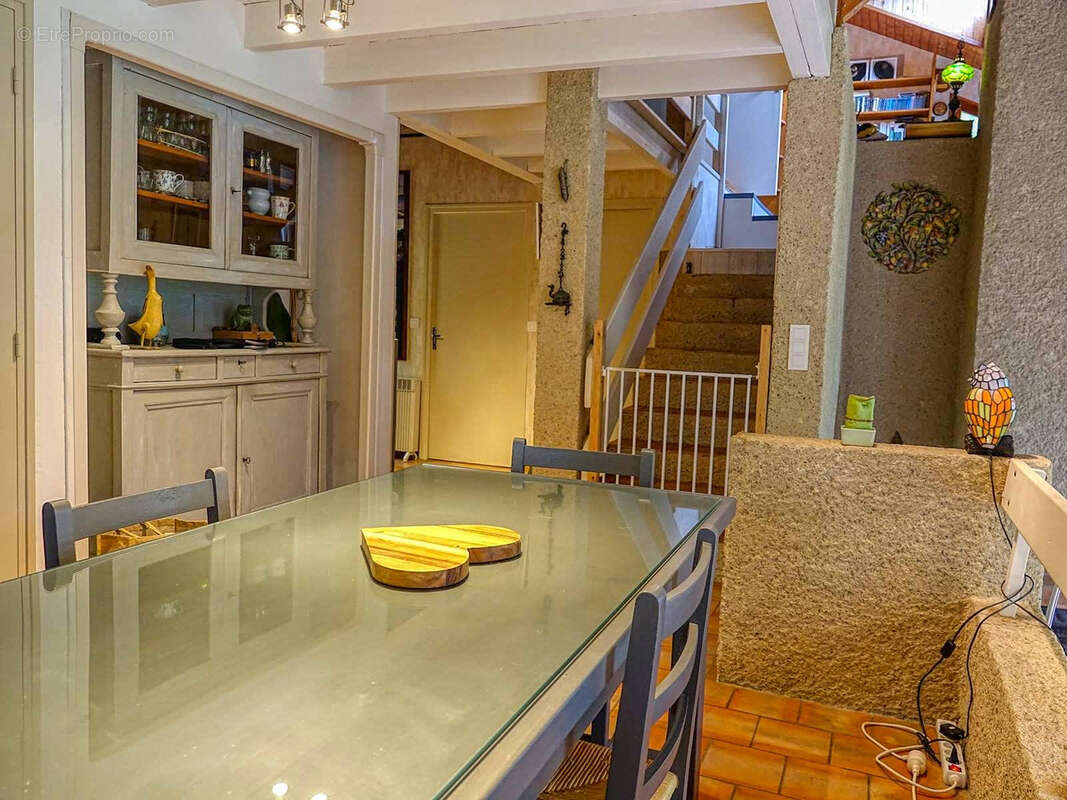 Maison à CASTELFRANC