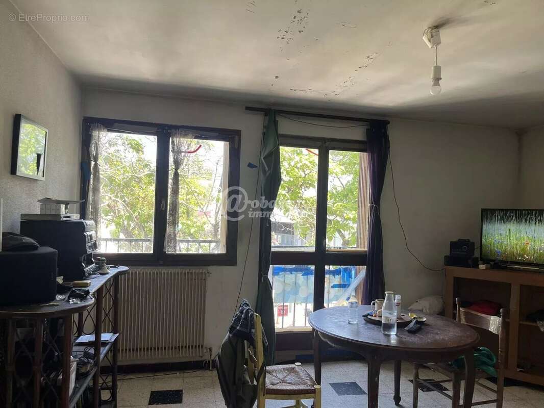 Appartement à MARSEILLE-3E