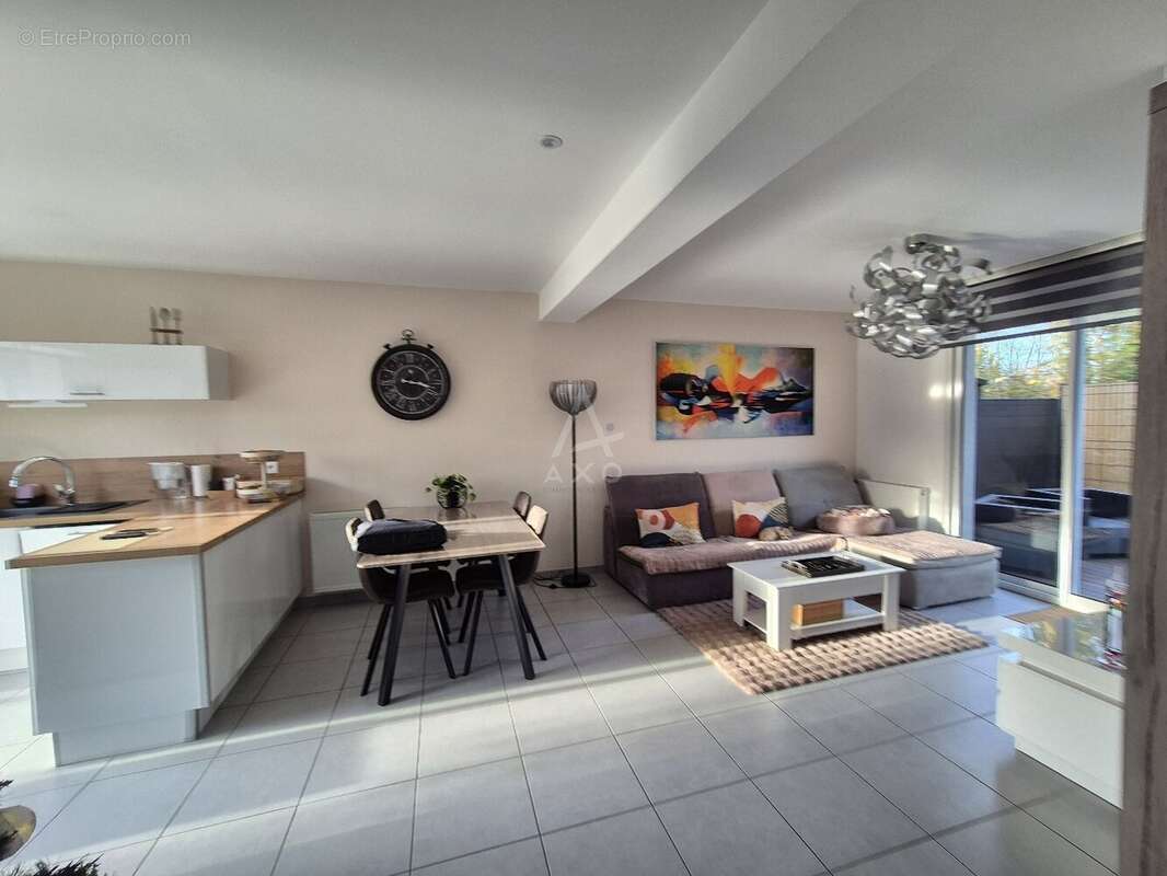 Maison à COLLEVILLE-MONTGOMERY