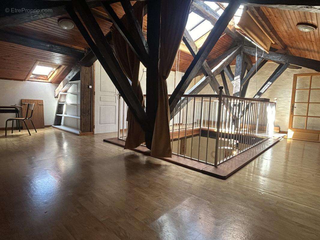 Maison à LAROQUE-D'OLMES