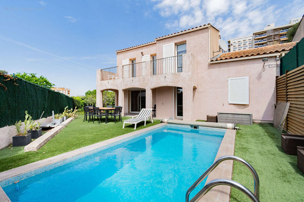 Maison à MARSEILLE-10E