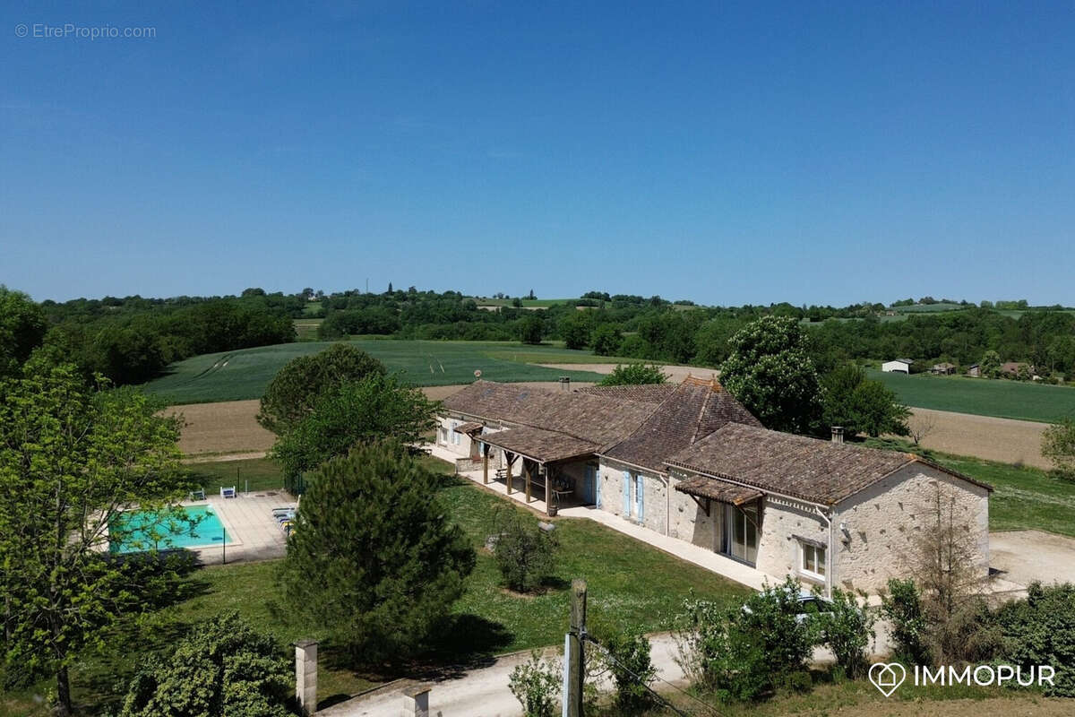 Maison à BOISSE